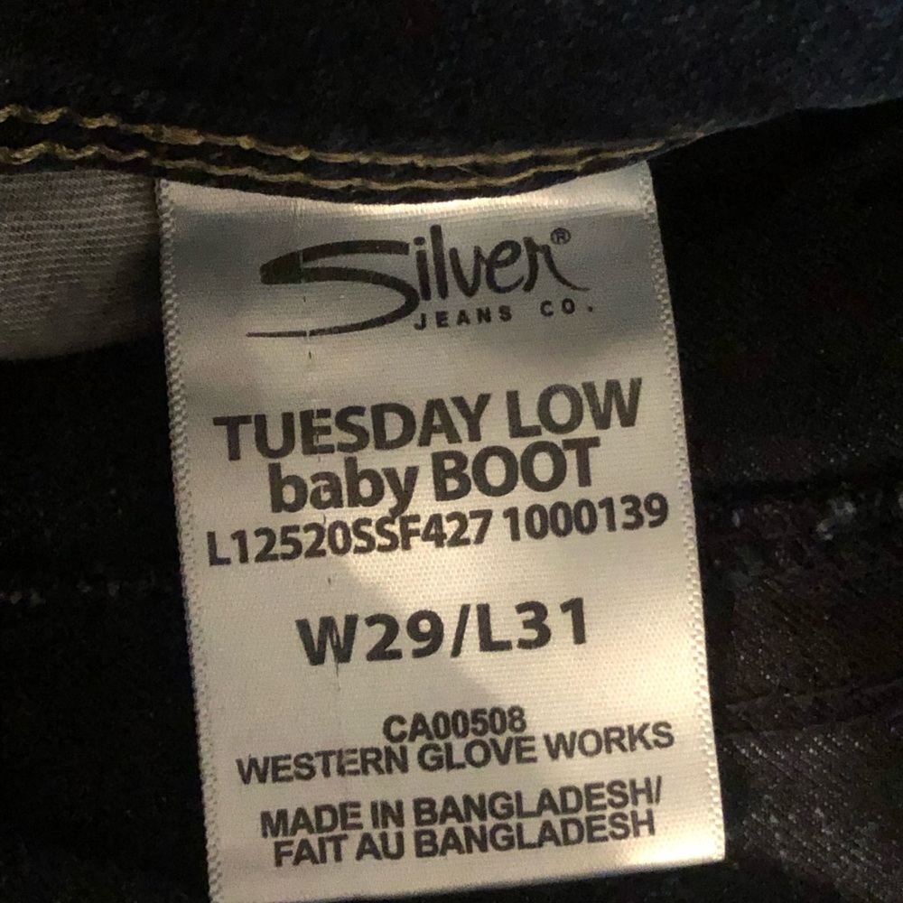 Silver Jeans - Picture 5 of 10